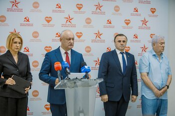 Blocul prorus Patriotic se destramă: comuniștii vor să meargă pe cont propriu în Parlamentul Republicii Moldova