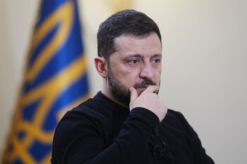 Financial Times: Zelenski, presat de emisarii americani să dea un răspuns privind un armistițiu cu Rusia „până la (…)