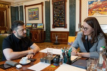 Cine este Iulia Sviridenko, propusă de Zelenski pentru funcția de premier. Cariera discretă a unei tehnocrate cu (…)