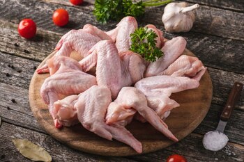 Lista alimentelor pentru care se plafonează adaosul comercial până la 30 septembrie