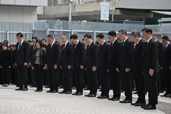 Trei zile de doliu în Hong Kong, în urma incendiilor devastatoare din blocurile de locuințe