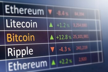 Piața criptomonedelor crește vertiginos: Bitcoin a atins un nou record. Cum stau alte monede virtuale
