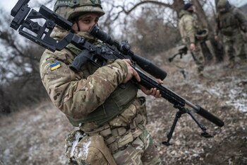 Cât ar putea câștiga un soldat ucrainean aflat pe front. Kievul pregătește creșteri ale finanțării pentru armată