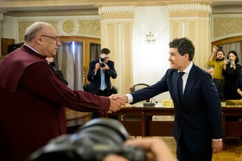 Culisele sesizării de către președintele Nicușor Dan privind legile anti-extremism - sau are președintele României (…)