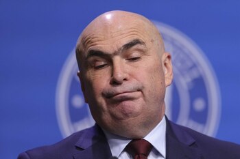 Predicțiile îngrijorătoare ale economiștilor după ce premierul Bolojan a anunțat măsurile de austeritate