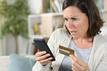 Nouă metodă de fraudă pe WhatsApp. Avertismentul polițiștilor: care sunt semnele clare de înșelăciune