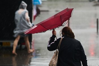Județele care intră sub Cod galben de vânt puternic și ploi până luni dimineață