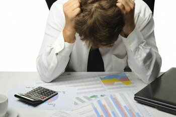 Măsurile de austeritate aduc concedieri sau chiar închiderea afacerii