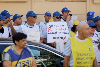 Val de greve în administrație, educație și justiție. Ce se ascunde în spatele protestelor și cât de sănătoase sunt (…)
