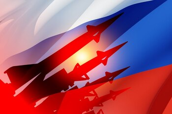 Scutul nuclear al Rusiei ar trebui modernizat în următorii ani, având în vedere „amenințările colosale”, declară (…)