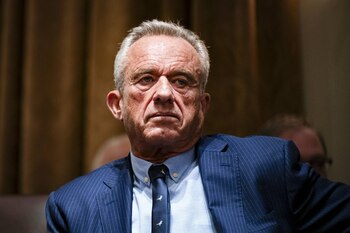 Mii de experți în sănătate cer demiterea lui Robert F. Kennedy Jr: „Distrage atenția de la problemele reale”