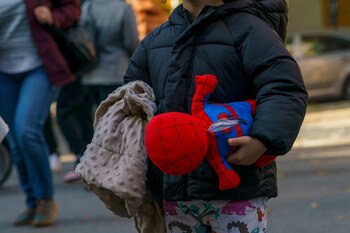 Mobilizare pentru sinistrații exploziei din Rahova. Unde se pot dona haine, mâncare și jucării