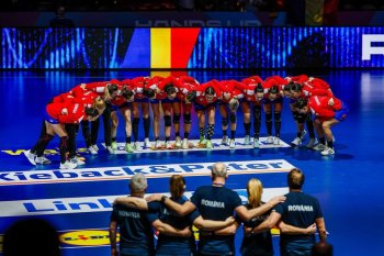 România - Ungaria (miercuri, ora 19:00), la Campionatul Mondial feminin de handbal. Fotbalul a expediat meciul pe (…)