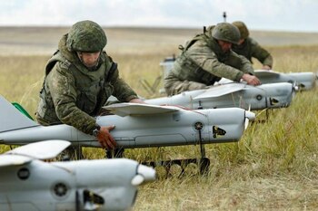 Drone din polistiren doborâte cu F-35 și F-16. Incursiunea rusă în Polonia, un test îngrijorător: „Trebuia să fie un (…)
