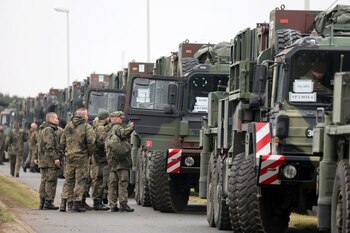 Trump promite arme Ucrainei, dar trimite factura Europei. O strategie „cu șanse de succes”, dar care riscă să devină (…)