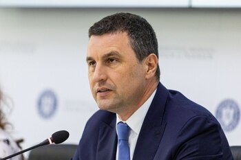 Guvernul propune prelungirea înghețării pensiilor și salariilor în sectorul public. Tanczos Barna: „Momentan aceasta (…)