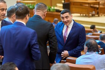 Calculele lui Simion pentru a da jos Guvernul Bolojan: „Cade doar dacă iese Anca Alexandrescu”