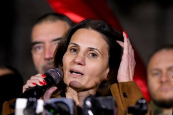 Anca Alexandrescu amenință cu procese după divulgarea faptului că a deţinut gradul de locotenent-colonel: „Este o (…)