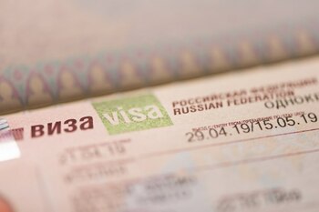 O țară UE a început să emită din nou vize pentru ruși, după o pauză de trei ani