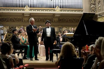 Când muzica se vede cu inima. Concertul lui Nobuyuki Tsuji la Ateneu