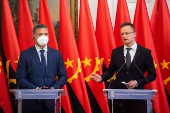 Viktor Orban se întâlnește cu Trump la Casa Albă, dar vinde și pașapoarte biometrice în... Angola