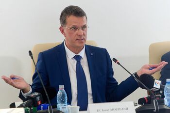 Ionuț Moșteanu: Trebuie să spunem publicului cum ajutăm Ucraina. Este o treabă de curaj / Ministrul Apărării discută (…)