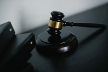 Reforma pensiilor speciale: Fără pensionări la 48 de ani și pensie egală cu salariul. Bolojan: Poate să fie o (…)