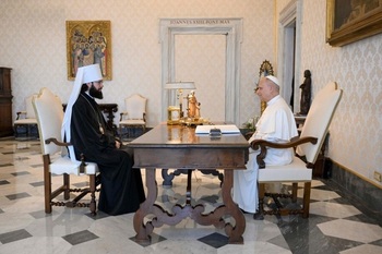 Papa Leon l-a primit la Vatican pe MINISTRUL de EXTERNE al Patriarhului Chiril al Moscovei. Secret total