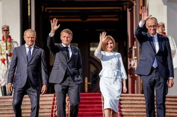 Macron aduce „sprijin hotărât” Moldovei: "Propaganda Rusiei spune că europenii doresc războiul și că UE (…)