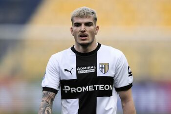 Valentin Mihăilă se pare că pleacă de la Parma cu destinaţia Turcia