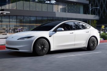 Tesla lansează în România noul Model 3 Standard: preț redus prin Rabla și autonomie de 445 km
