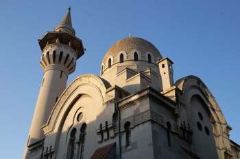 O primă expertiză psihiatrică îl absolvă de responsabilitate pe ucigaşul unui tânăr din Mali într-o moschee din Franța