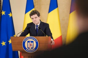 Ziua 2, uniformele rămân în cui! Sistemul de apărare și siguranță națională stă cu ochii pe site-ul Președinției, (…)