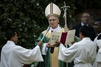 Papa Leon spune că „trebuie să ne rugăm” pentru oamenii care nu cred în schimbările climatice