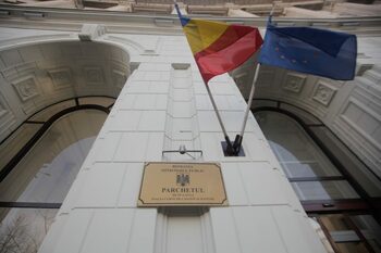 Parchetul General funcționează cu jumătate din procurori lipsă