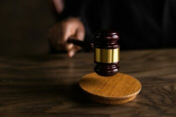 Curtea Supremă reduce intervenţia judecătorilor în politicile prezidenţiale în cazul cetăţeniei