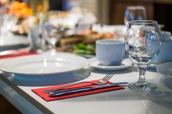 Preparatele pe care ar fi bine să le eviți la restaurant. Pot pune sănătatea în pericol