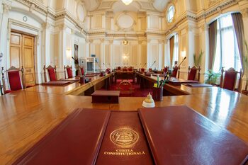 „Porți Deschise la Curtea Constituțională” de Ziua Constituției – 8 decembrie