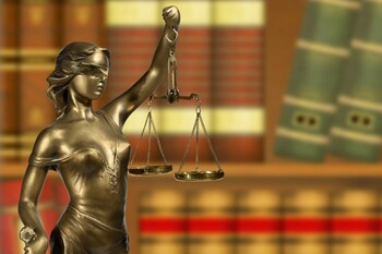 Judecătorii din România au blocat proiecte vitale pentru dezvoltarea țării! ONG-urile poruncesc, judecătorii execută?
