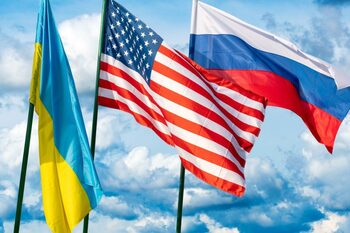 Reacții de la Moscova după anunțul lui Trump privind armele pentru Ucraina. Medvedev vorbește despre un „ultimatum (…)