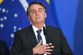 Fostul președinte al Braziliei, CONDAMNAT la 27 de ani de închisoare pentru tentativă de lovitură de stat. Trump (…)