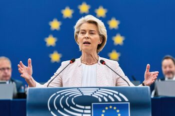 Ursula von der Leyen CONDAMNĂ incursiunea dronei rusești în spațiul aerian românesc: „Din nou, o încălcare flagrantă (…)