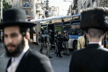 Coaliția de guvernare a lui Netanyahu, pericilitată de schimbările privind serviciul MILITAR pentru evreii (…)