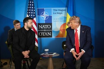 Trump, mesaj vehement pentru Zelenski înainte de întâlnirea de la Casa Albă: „Trebuie să renunțe la…”