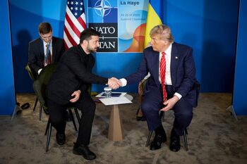 Zelenski, întâlnire crucială cu Trump la Casa Albă. Negocieri importante privind concesii teritoriale şi garanţii de (…)