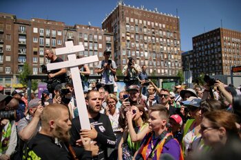FOTO UPDATE Aproximativ 200.000 de persoane au participat la Budapest Pride, printre care 70 de deputați europeni și (…)