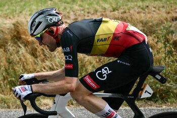 Nu e victorie pentru Tadej Pogacar, dar e victorie pentru UAE Team Emirates – Tim Wellens câștigă etapa a 15-a din (…)