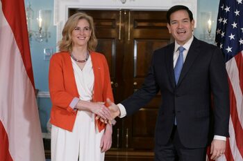 Austria ar lua în considerare să adere la NATO, renunțând la neutralitate. Ministra de Externe: „Neutralitatea nu ne (…)