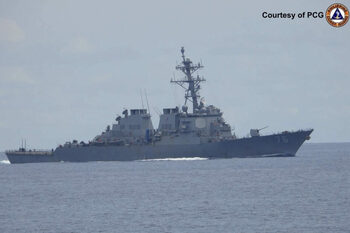 China anunță EVACUAREA unei nave militare americane dintr-o zonă disputată /Washingtonul respinge acuzațiile ”false” (…)