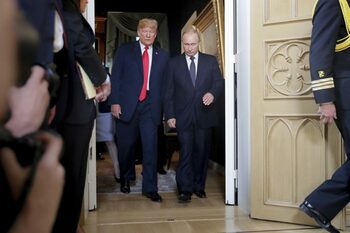 Donald TRUMP nu va fi însoțit de specialiști în politica Rusiei la întâlnirea cu Vladimir Putin. Care este motivul